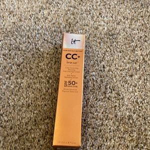 It cosmetics CC + bronzer